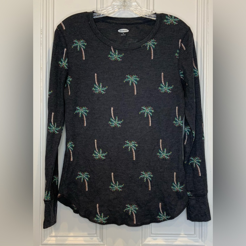 Old Navy Christmas Palm Tree Thermal Long Sleeve Shirt - Size M